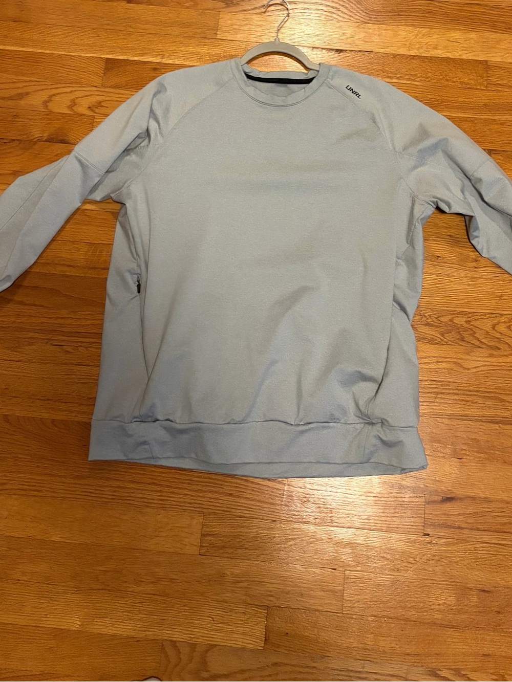 UNRL Crossover Crewneck Performance Sweatshirt - Size Large